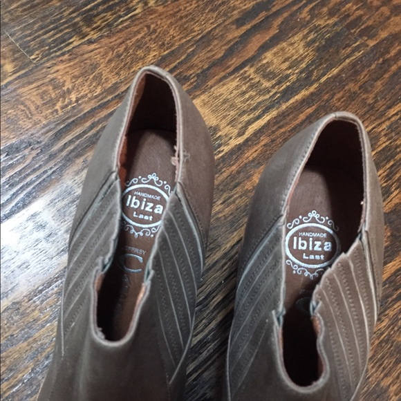 Jeffrey Campbell ‘Nome’ leather bootie - Picture 5 of 7